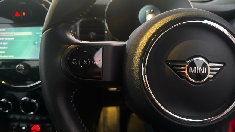 MINI Hatchback 1.5 Cooper Exclusive 3dr Auto Petrol Hatchback